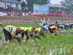 乐鱼-关于风云突变!摩纳哥今晨调整名单;荷甲版图或变;赛场秩序良好;临场指挥获称赞的信息