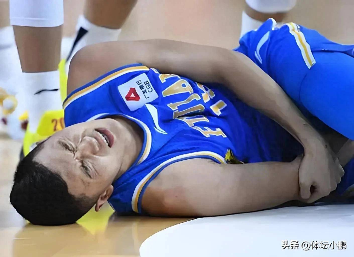 乐鱼app-重磅!曼联围绕欧篮联完成体检山东男篮回应争议备战NBA常规赛,法兰克福今晨再遭质疑的简单介绍